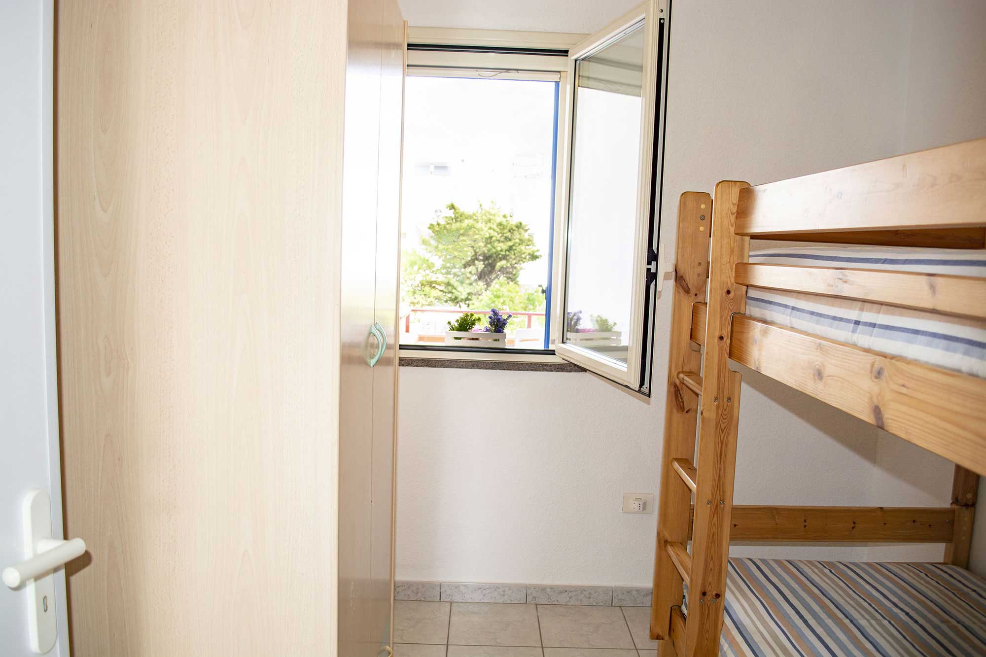 Trilocale 4 Posti Affitto Torre Mozza